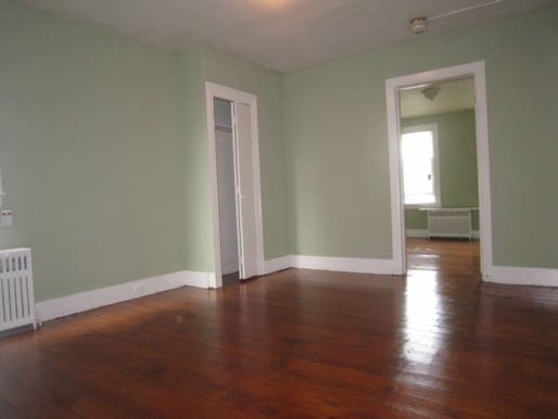 Building Photo - Wood floors, fresh paint, coin laundry, shared yard