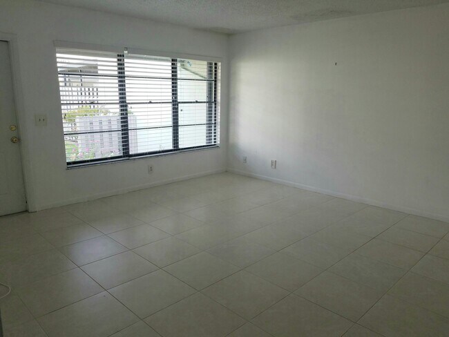Foto del edificio - 431 Jupiter Lakes Blvd