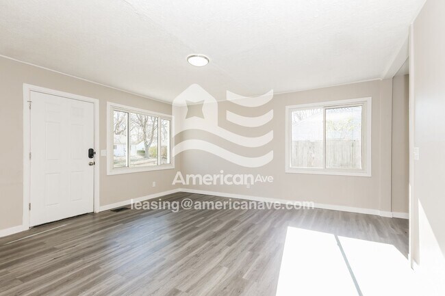 Building Photo - 3681 Nevada Ave