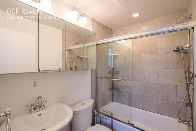 Building Photo - Washington Square West Condo