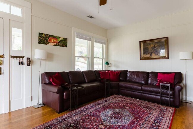 Foto del edificio - 605 Harthan St