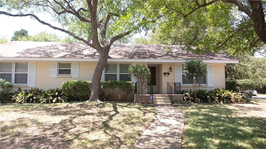 Foto principal - 1601 Sunnyvale St