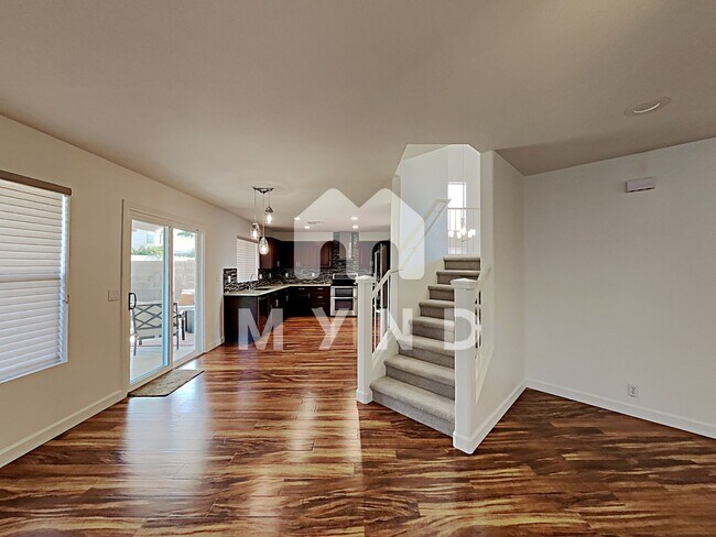 Building Photo - 2850 E Redwood Ln