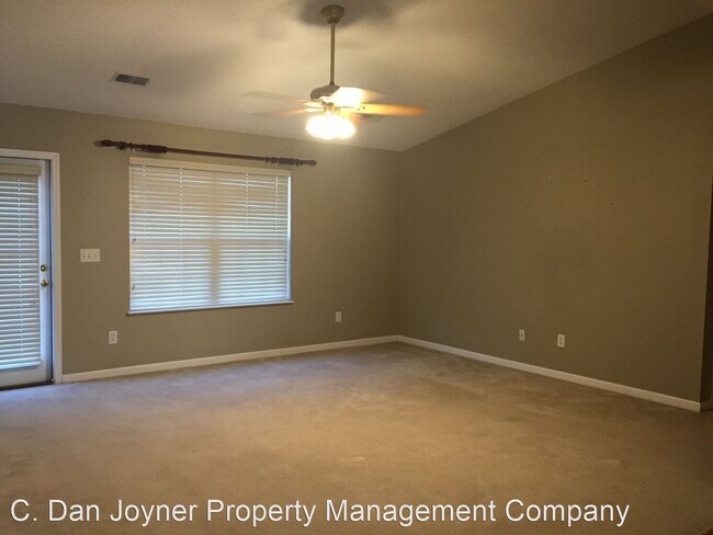 Foto del edificio - 3 br, 2 bath House - 107 Willow Bend Drive