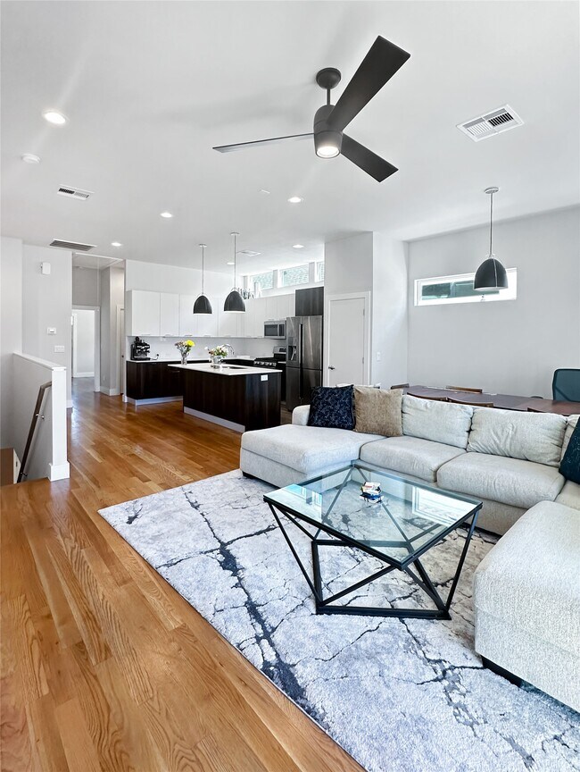 Foto del edificio - 4702 Oats St