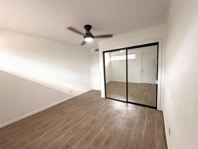 Building Photo - 4723 Aftonshire Dr