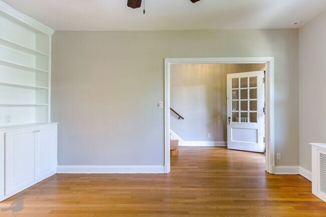 Foto del edificio - 326 17th St NE