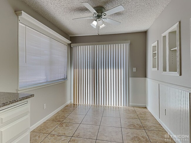 Building Photo - 119 Catalpa Ln