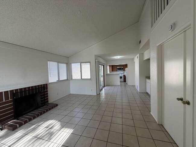Building Photo - 1594 Christopher Ln