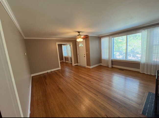 Building Photo - 704 Highland Ave
