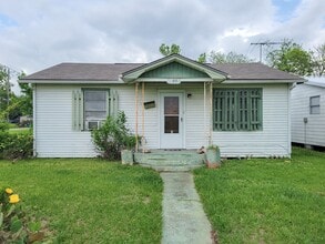 Building Photo - 409 N Parrish St
