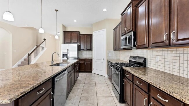 Building Photo - 5727 Title Row Dr