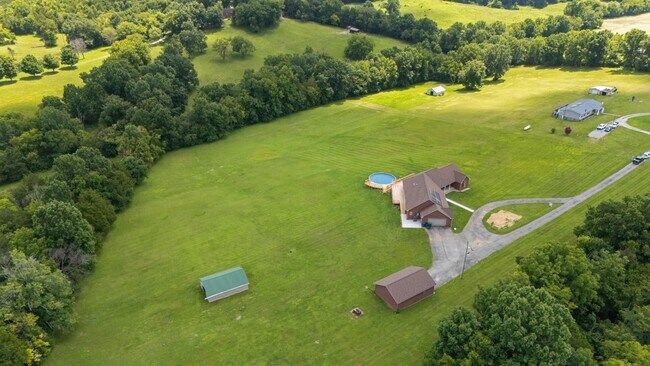 Foto del edificio - 1221 Hawthorne Ln