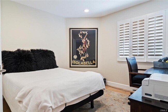 Building Photo - 24709 Cll Altamira