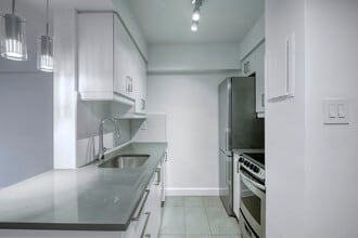 Building Photo - 3455 Rue Aylmer