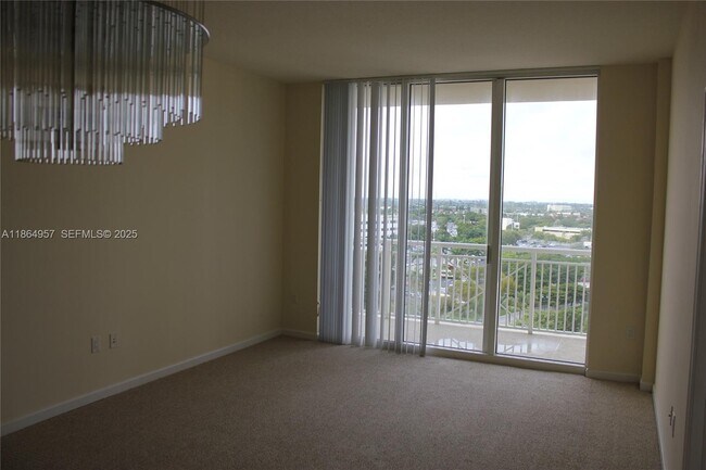 Foto del edificio - 19501 W Country Club Dr