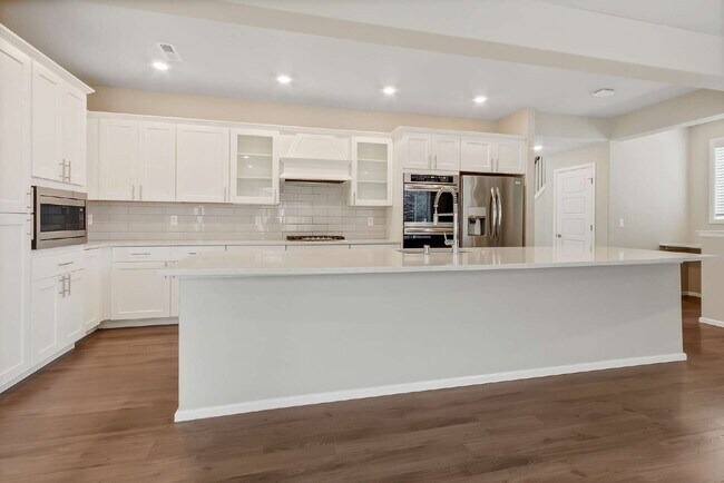 Foto del edificio - Extravagant Home for Rent - Heart of Covington