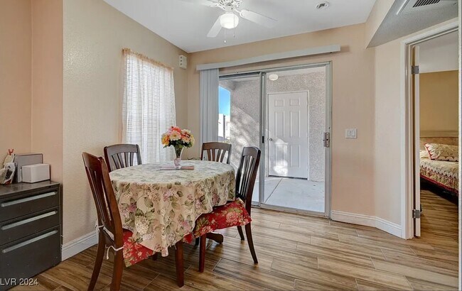 Foto del edificio - 6800 E Lake Mead Blvd
