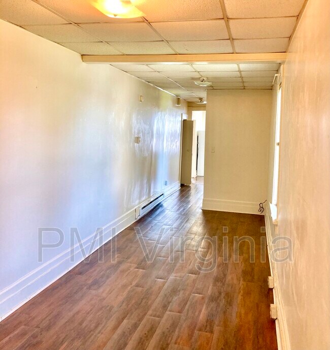 Foto del edificio - 4802 Norvella Ave