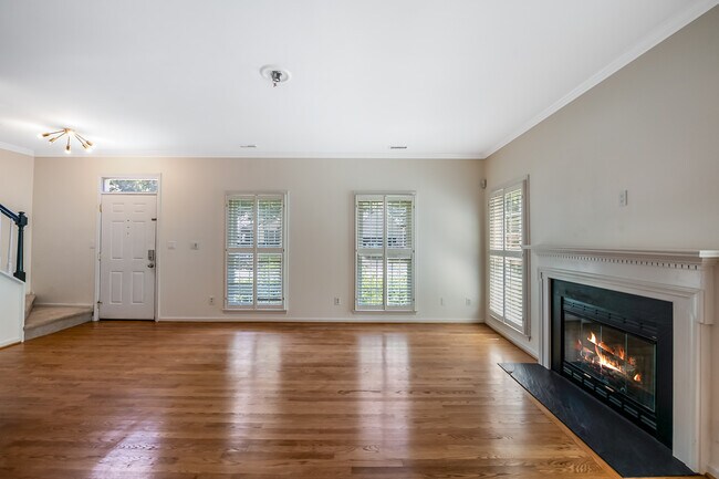 Building Photo - 1011 Willow Ridge Dr