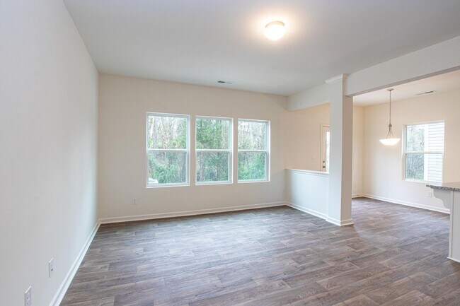 Foto del edificio - 14082 Clayborn St