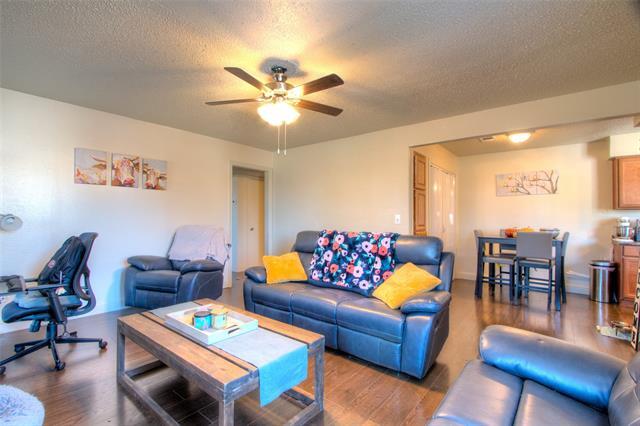 Building Photo - 201 W Trinity St