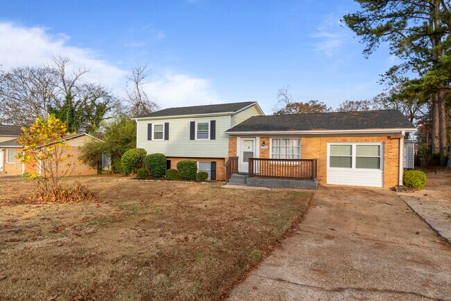 Building Photo - 2210 Wharton Rd NW