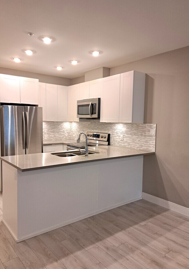Kitchen - 1531 Elford St