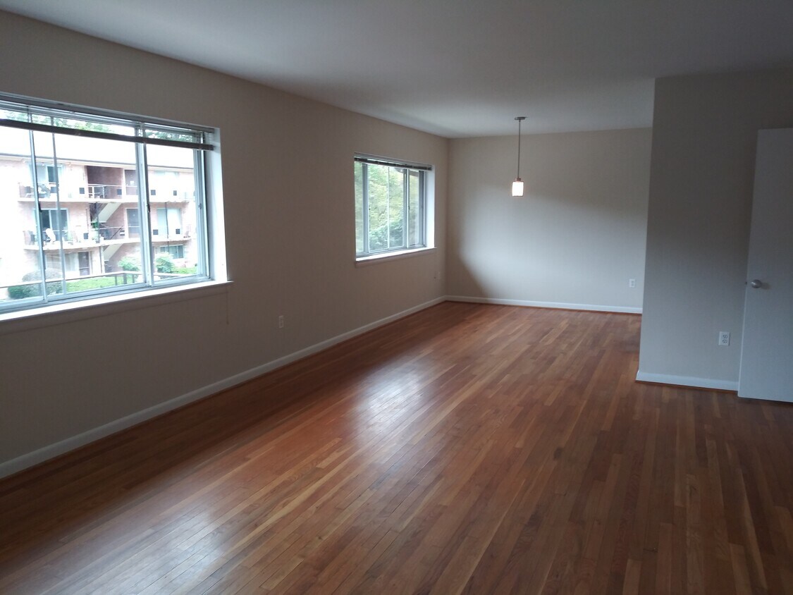 5021 Sentinel Dr Unit 113, Bethesda, MD 20816 Condo for Rent in