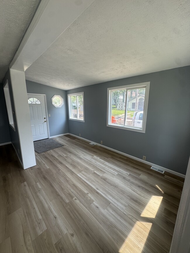 Foto del edificio - 156 Valparaiso St