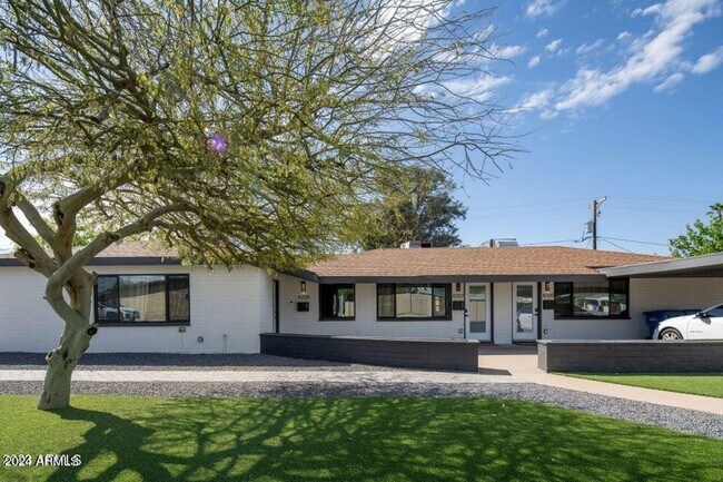 Foto del edificio - 4705 E Hubbell St