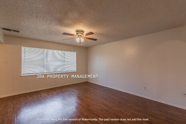 Foto del edificio - 1764 Farleigh Ct