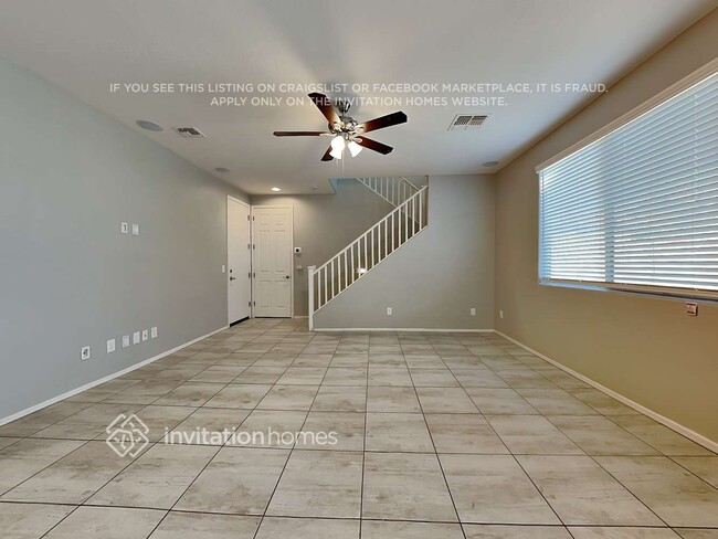 Building Photo - 4465 Kirkland Ave