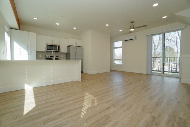 Building Photo - 4626 N Iota Ln