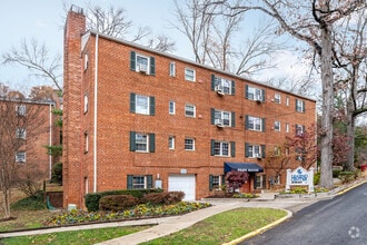 Building Photo - Park Wayne Apartments