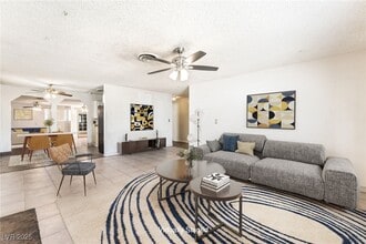 Building Photo - 5809 Pebble Beach Blvd
