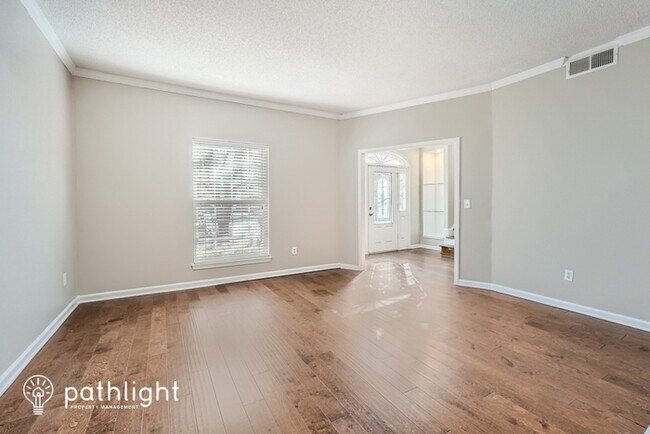 Building Photo - 4406 Lenox Hill Place