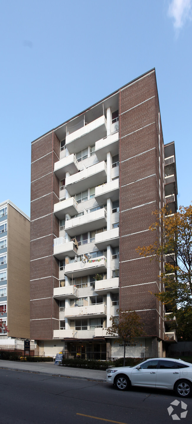 Photo du bâtiment - The Lakeside