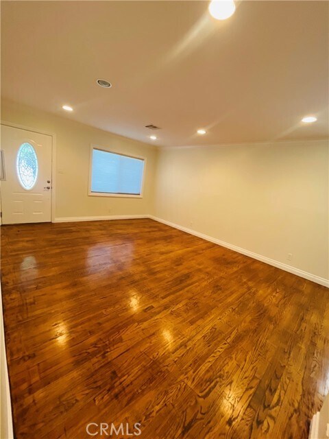 Foto del edificio - 6719 Atoll Ave