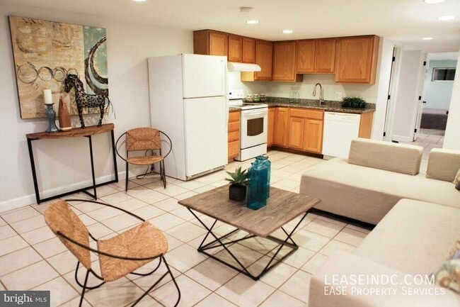 Building Photo - 1248 Florida Ave NE