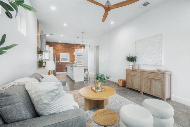 Foto del edificio - 1218 Eleanor St