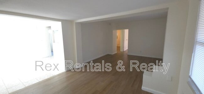 Photo - 6559 Bougainvilla Ave S House