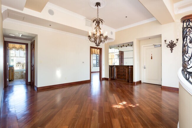 Foto del edificio - Top Penthouse at the historic El Cortez wi...