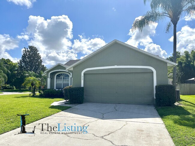 Photo - 444 Long Pine Dr House