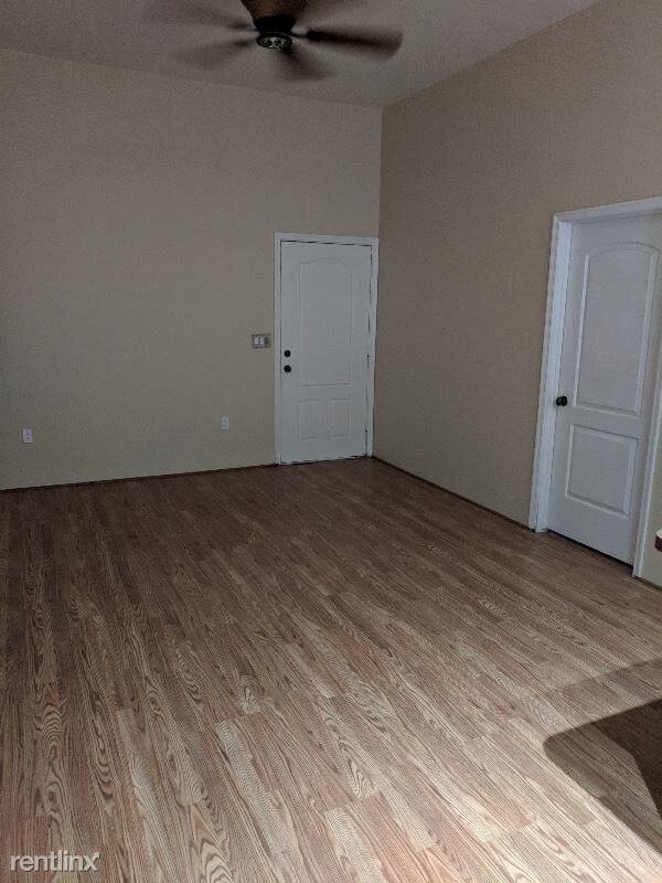Foto del edificio - 1 br, 1 bath House - 3042 E Wiley Lane