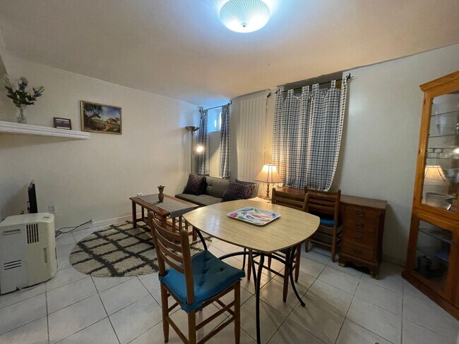 Foto del edificio - Amazing 2 Bed 2 Bath available 8/15---avoi...