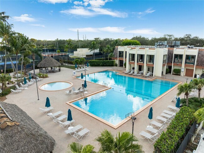 Foto del edificio - 7827 SW 106th Cir