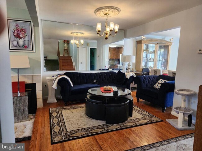 Building Photo - 8874 Winding Hollow Way