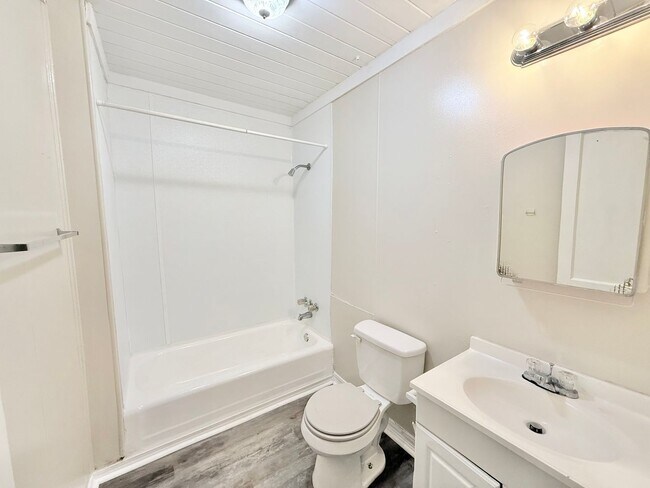 Foto del edificio - Charming 2-Bedroom Home