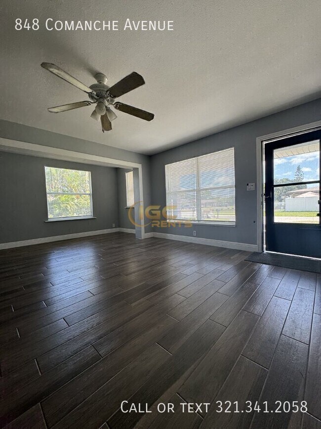 Foto del edificio - 848 Comanche Ave